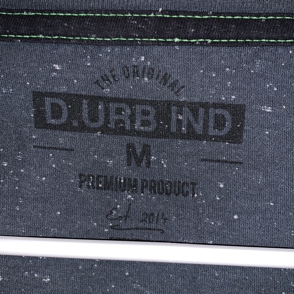 D. Urb Ind. New Zealand T shirt - Picture 2 of 3